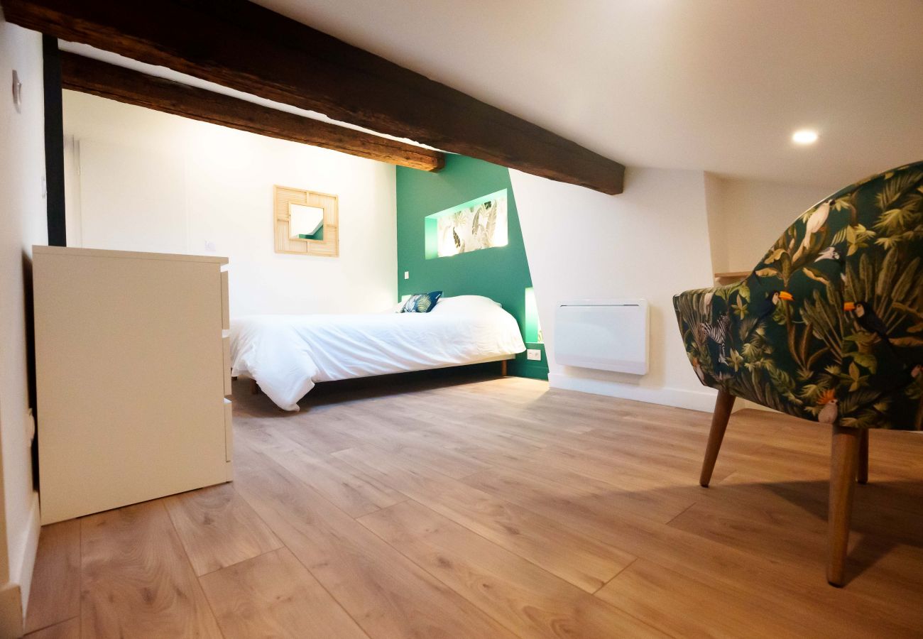 Appartement à Toulouse - Le Puits-Clos : T2 sous les toits proche Capitole