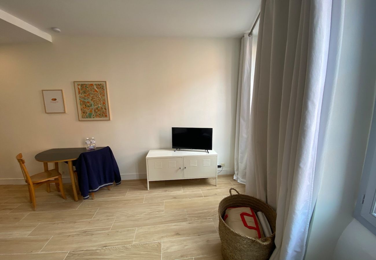 Appartement à Toulouse - Le Garonne - Lumineux studio proche Capitole