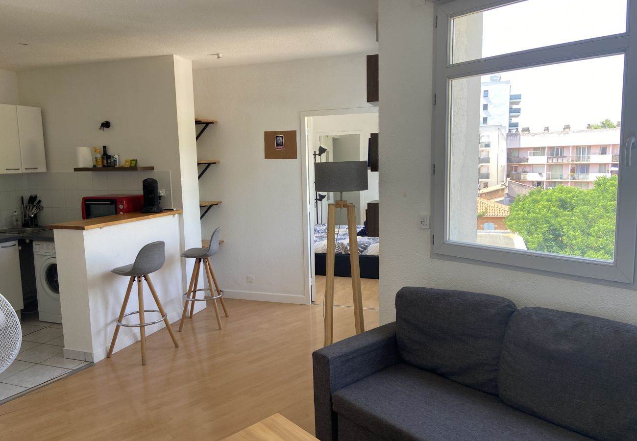 Appartement à Toulouse - Le Fer à Cheval : Agréable T2 avec petit Parking