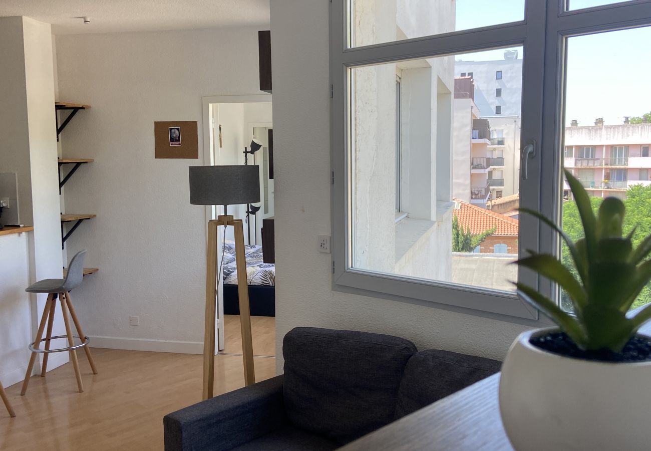 Appartement à Toulouse - Le Fer à Cheval : Agréable T2 avec petit Parking