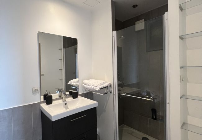 Appartement à Toulouse - Le Pyrénéen : T2 proche Gare avec vue incroyable Appartement à Toulouse - Le Pyrénéen : T2 proche Gare avec vue incroyable