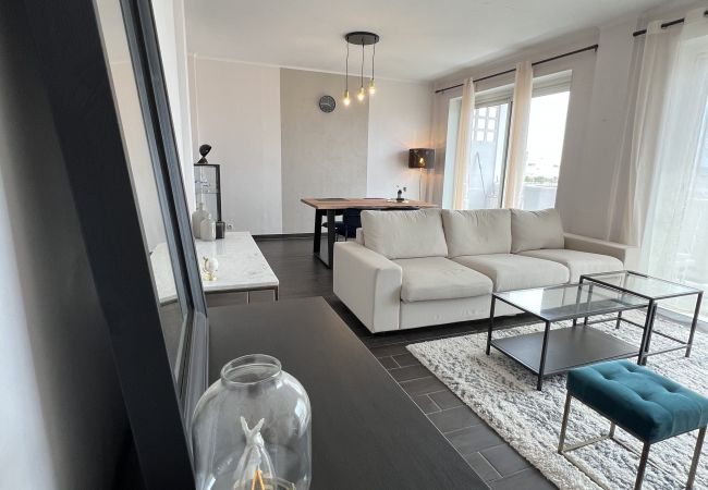 Appartement à Toulouse - Le Pyrénéen : T2 proche Gare avec vue incroyable Appartement à Toulouse - Le Pyrénéen : T2 proche Gare avec vue incroyable