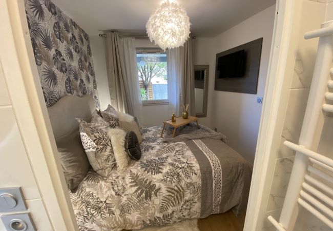 Appartement à Blagnac - Le Jungle : T2 avec Jardin et Jacuzzi Appartement à Blagnac - Le Jungle : T2 avec Jardin et Jacuzzi