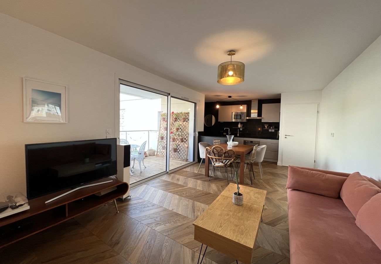 Appartement à Toulouse - Le Jardin : Superbe appt 4p - parking & balcon