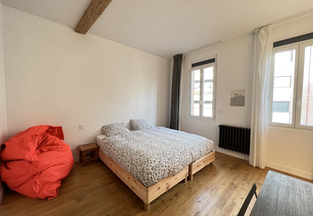 Appartement à Toulouse - Woody - T3 chaleureux au cœur de Saint-Aubin