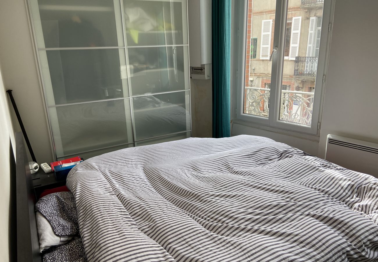 Appartement à Toulouse - Le Concorde : T2 mur de brique proche Gare
