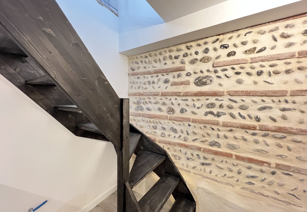 Appartement à Toulouse - Le Vintage - T3 Toulousain atypique en souplex
