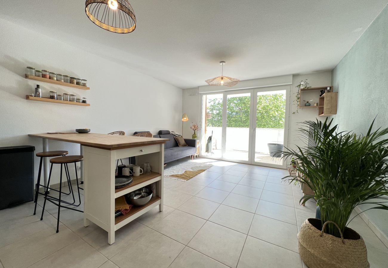 Appartement à Toulouse - La Louisiane: Lumineux T3 - Proche Métro