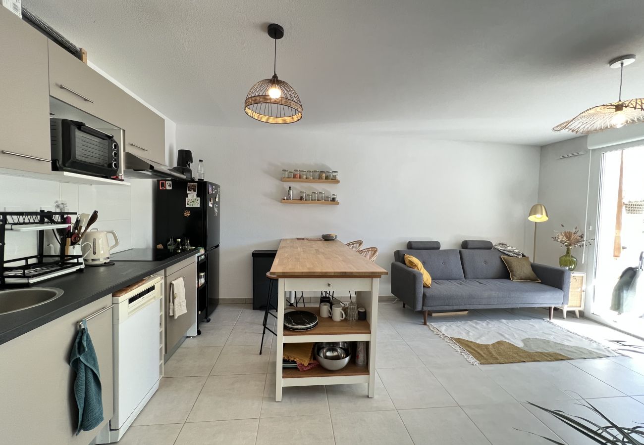 Appartement à Toulouse - La Louisiane: Lumineux T3 - Proche Métro