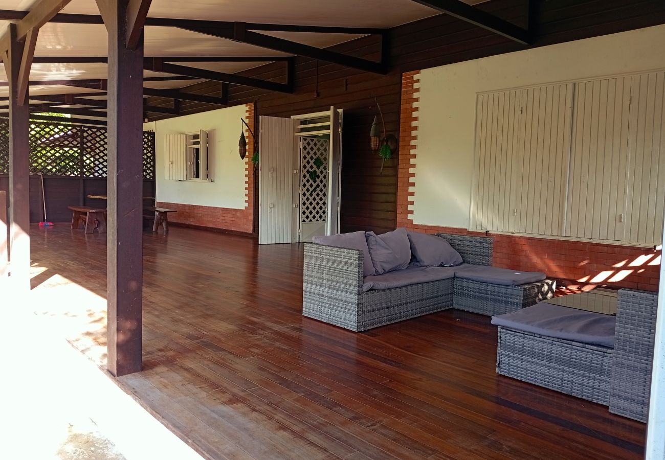 Villa à Matoury - La Villa des Palmiers Bleus - Piscine & Jardin