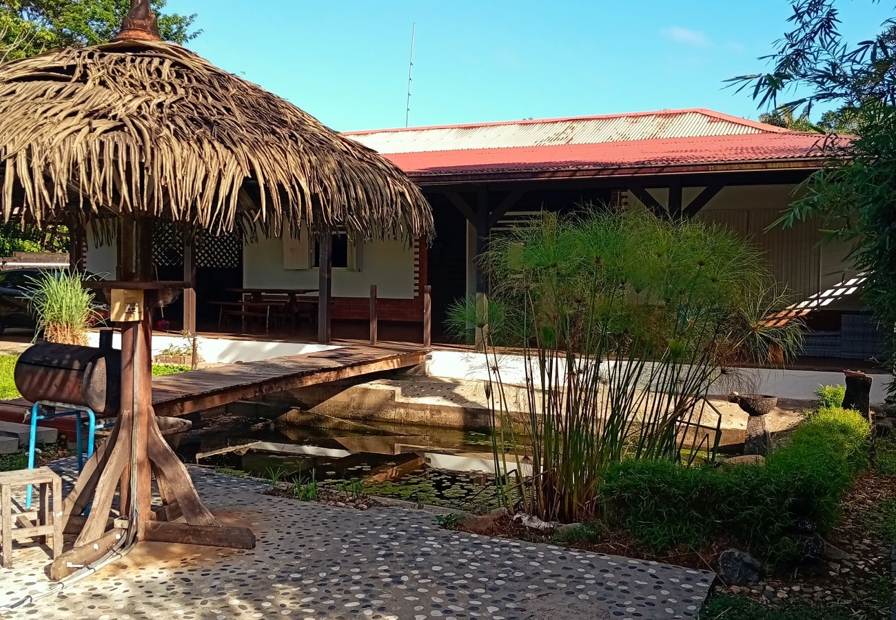 Villa à Matoury - La Villa des Palmiers Bleus - Piscine & Jardin