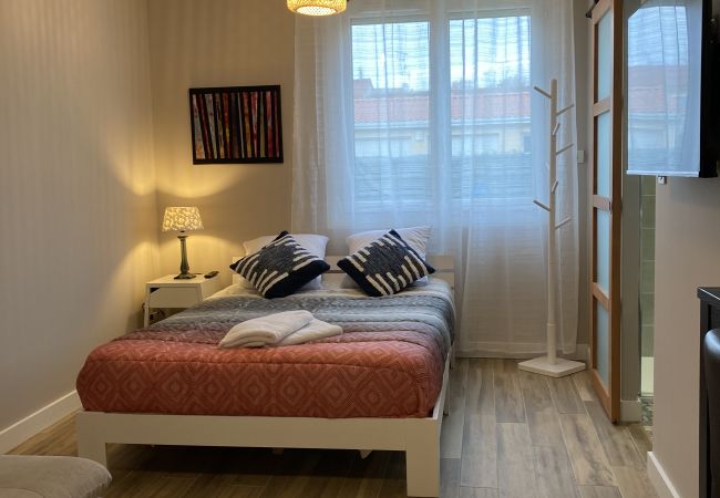 Appartement à Toulouse - Occitan, Studio climatisé & Lumineux avec Parking