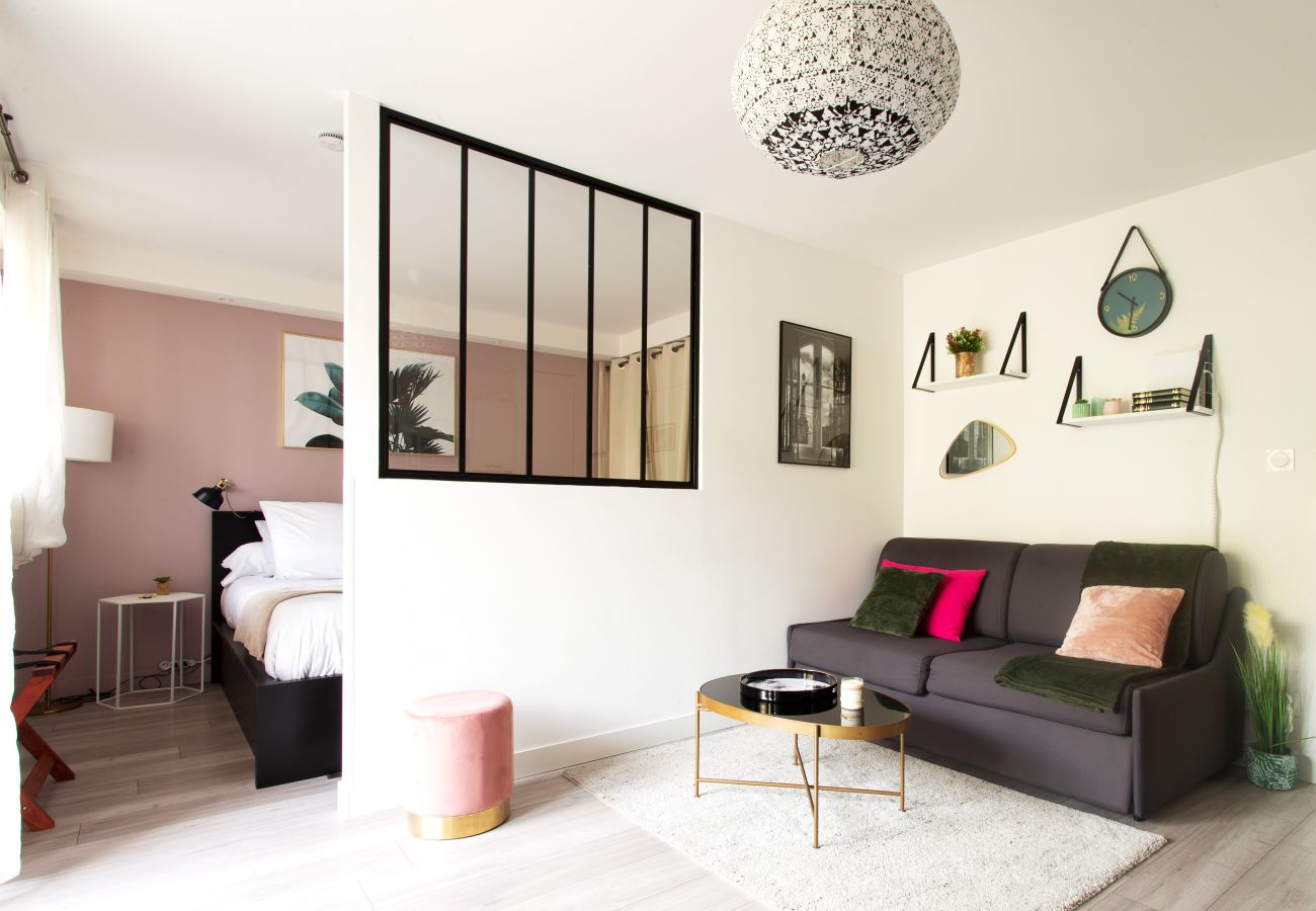 Appartement à Blagnac - Marylin - Studio chic et calme proche Airbus aérop