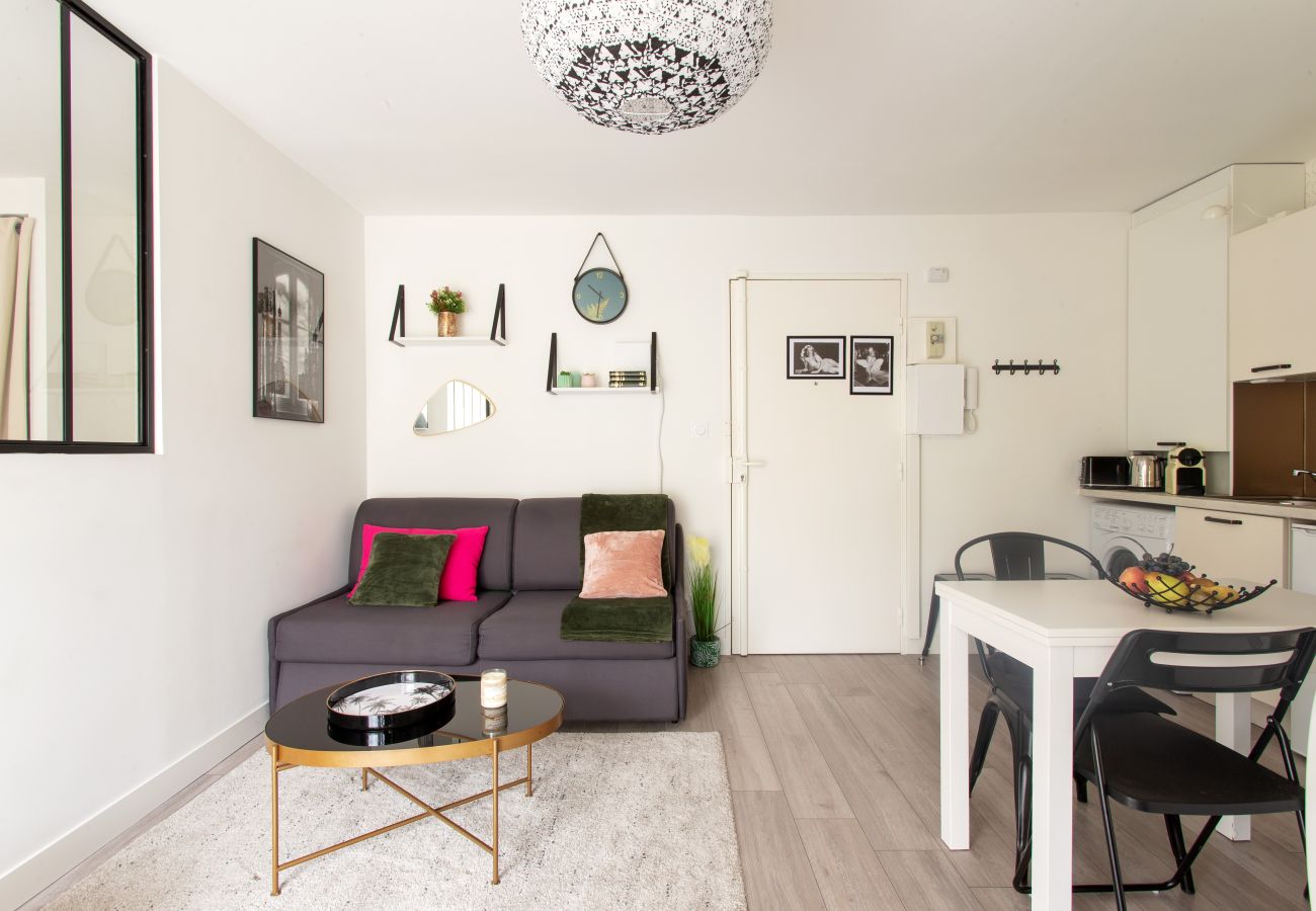 Appartement à Blagnac - Marylin - Studio chic et calme proche Airbus aérop