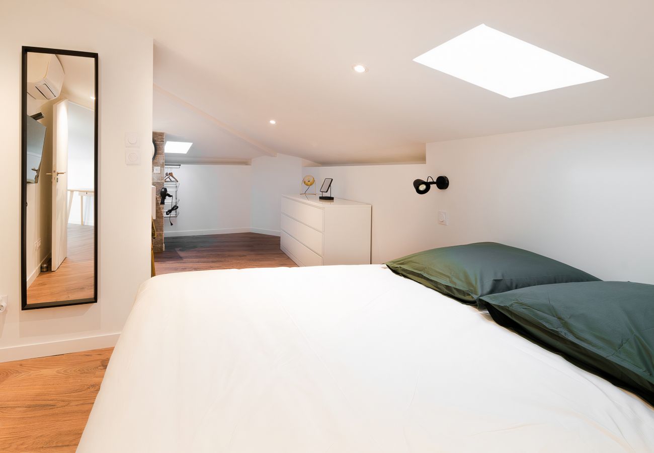 Apartment in Toulouse - Le Saint-George : Charmant Duplex Climatisé