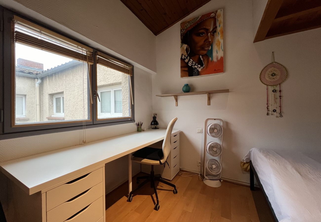 Apartment in Toulouse - L'Esquirol : Charmant T1bis au coeur de Toulouse