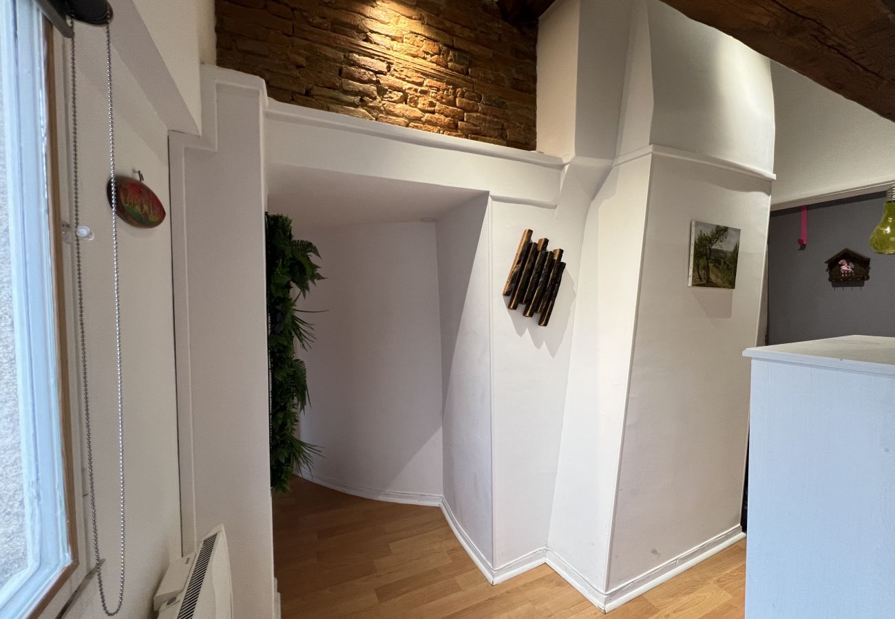 Apartment in Toulouse - L'Esquirol : Charmant T1bis au coeur de Toulouse