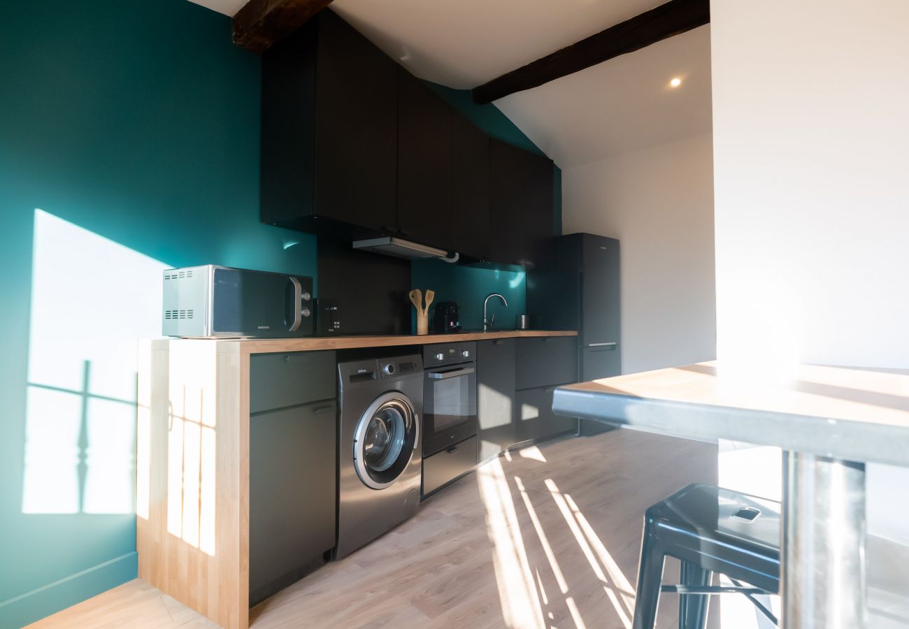 Apartment in Toulouse - Le Puits-Clos : T2 sous les toits proche Capitole