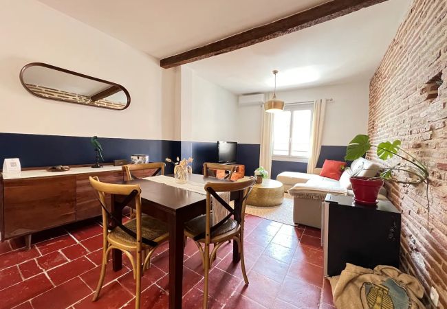 Apartment in Toulouse - The St Cyp' - Bricked wall and cozy in Toulouse