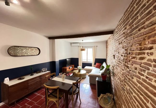 Apartment in Toulouse - The St Cyp' - Bricked wall and cozy in Toulouse