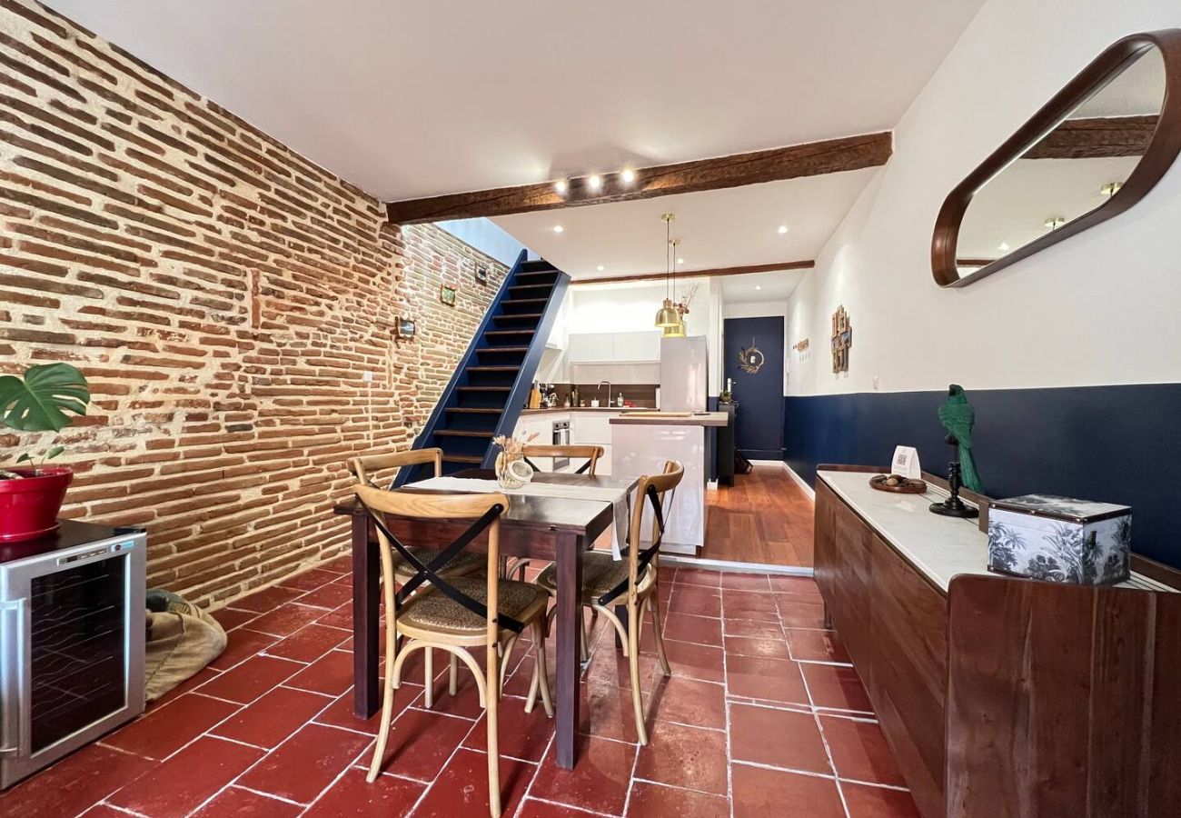 Apartment in Toulouse - The St Cyp' - Bricked wall and cozy in Toulouse