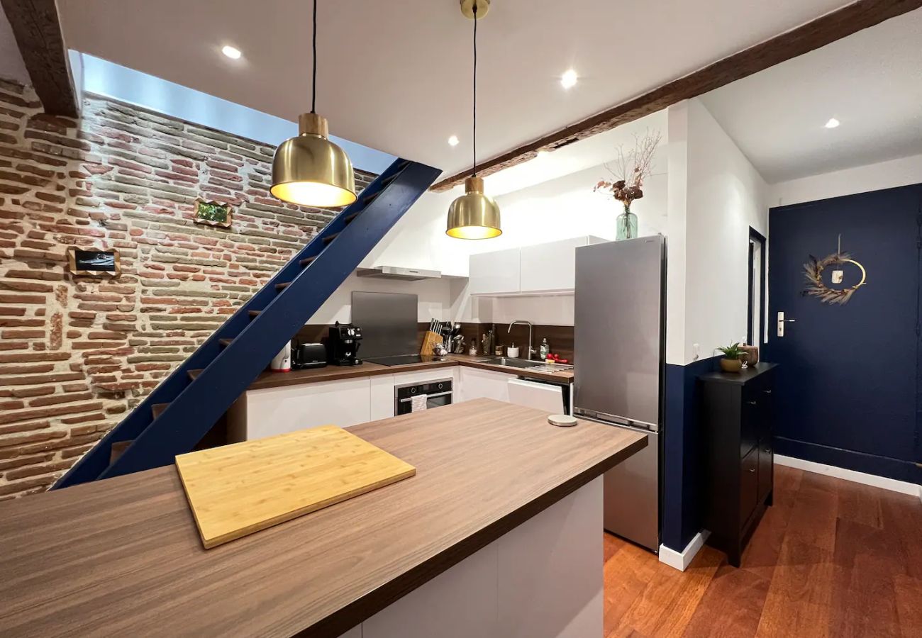 Apartment in Toulouse - The St Cyp' - Bricked wall and cozy in Toulouse