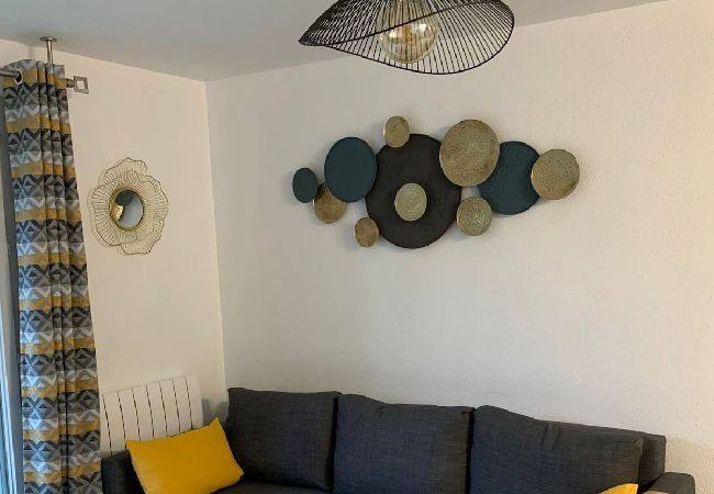 Apartment in Toulouse - Le CoZen - T2 cozy zen with parking & garden