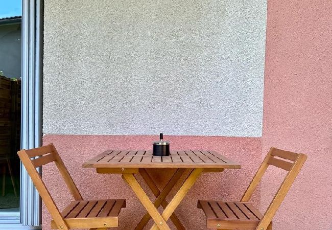 Apartment in Toulouse - Le CoZen - T2 cozy zen with parking & garden Apartment in Toulouse - Le CoZen - T2 cozy zen with parking & garden