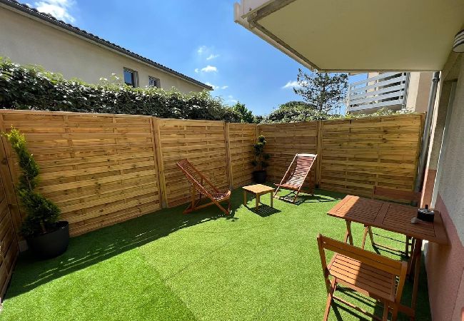 Apartment in Toulouse - Le CoZen - T2 cozy zen with parking & garden Apartment in Toulouse - Le CoZen - T2 cozy zen with parking & garden