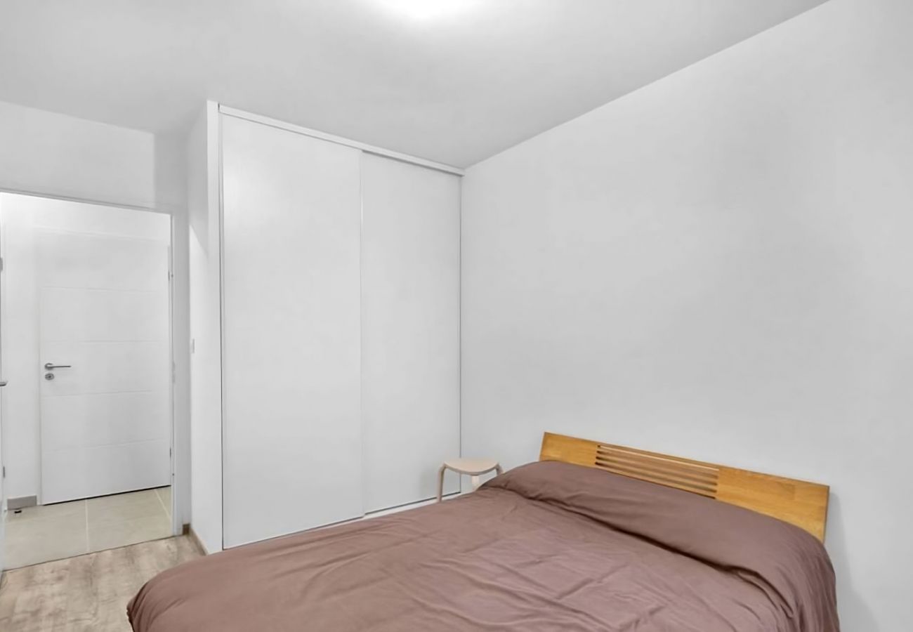 Apartment in Frouzins - Le Lamartine : baignez dans la nature en ville