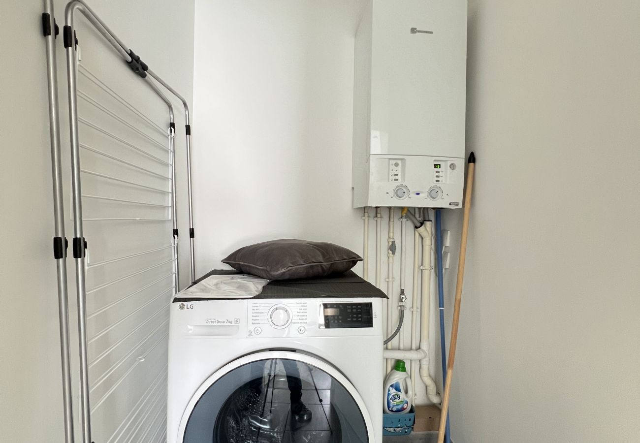 Apartment in Frouzins - Le Lamartine : baignez dans la nature en ville