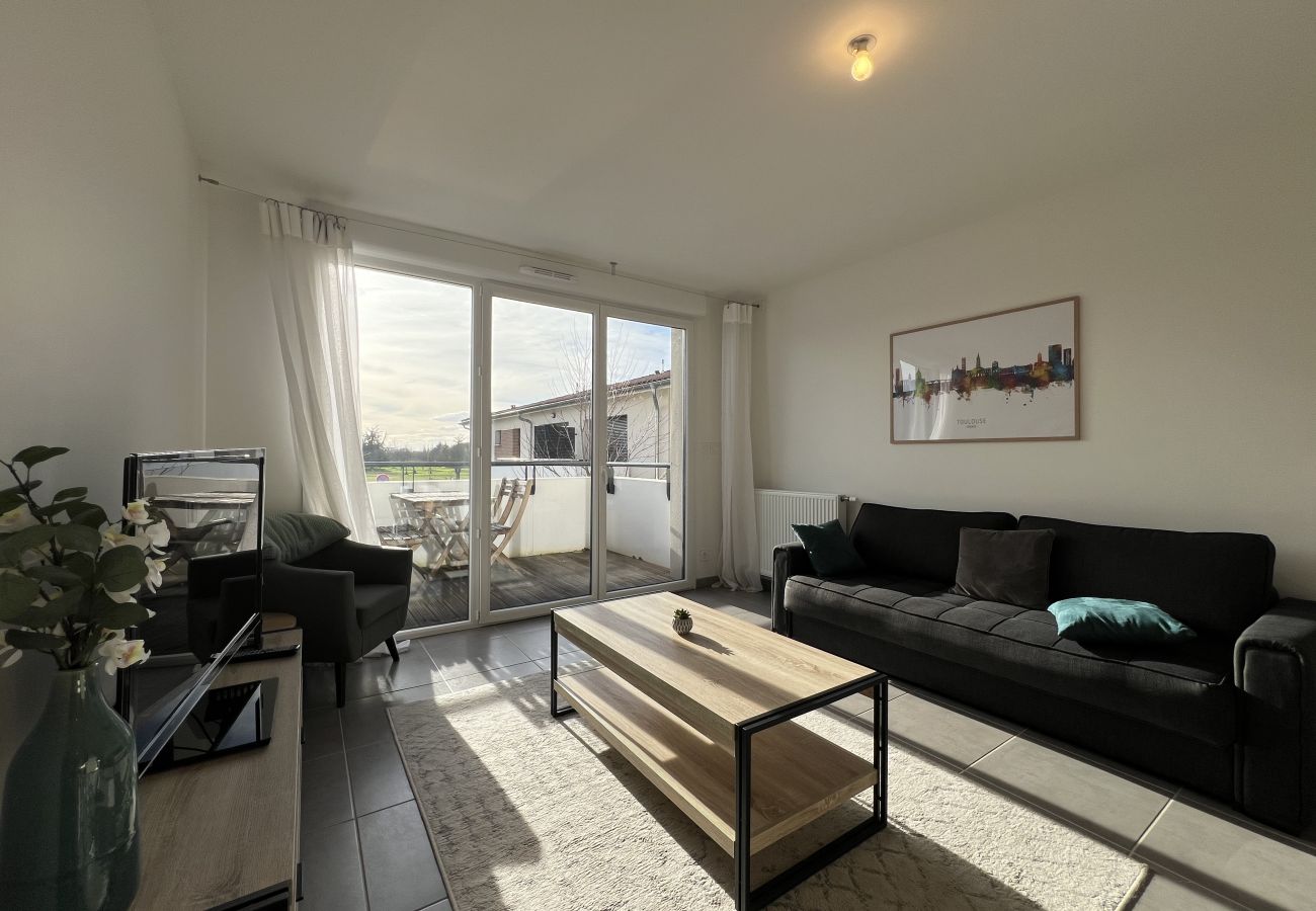 Apartment in Frouzins - Le Lamartine : baignez dans la nature en ville