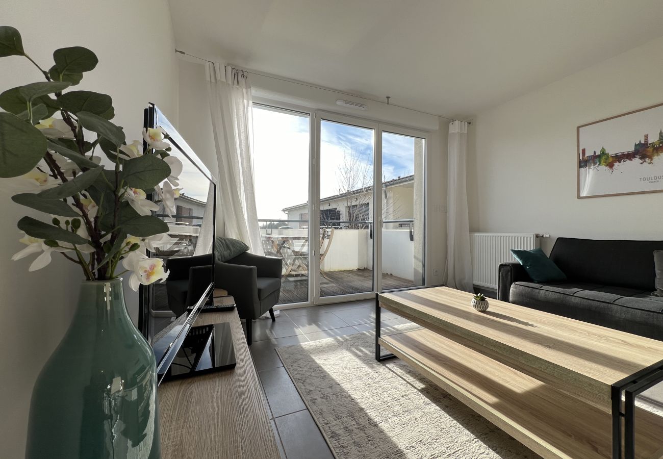 Apartment in Frouzins - Le Lamartine : baignez dans la nature en ville