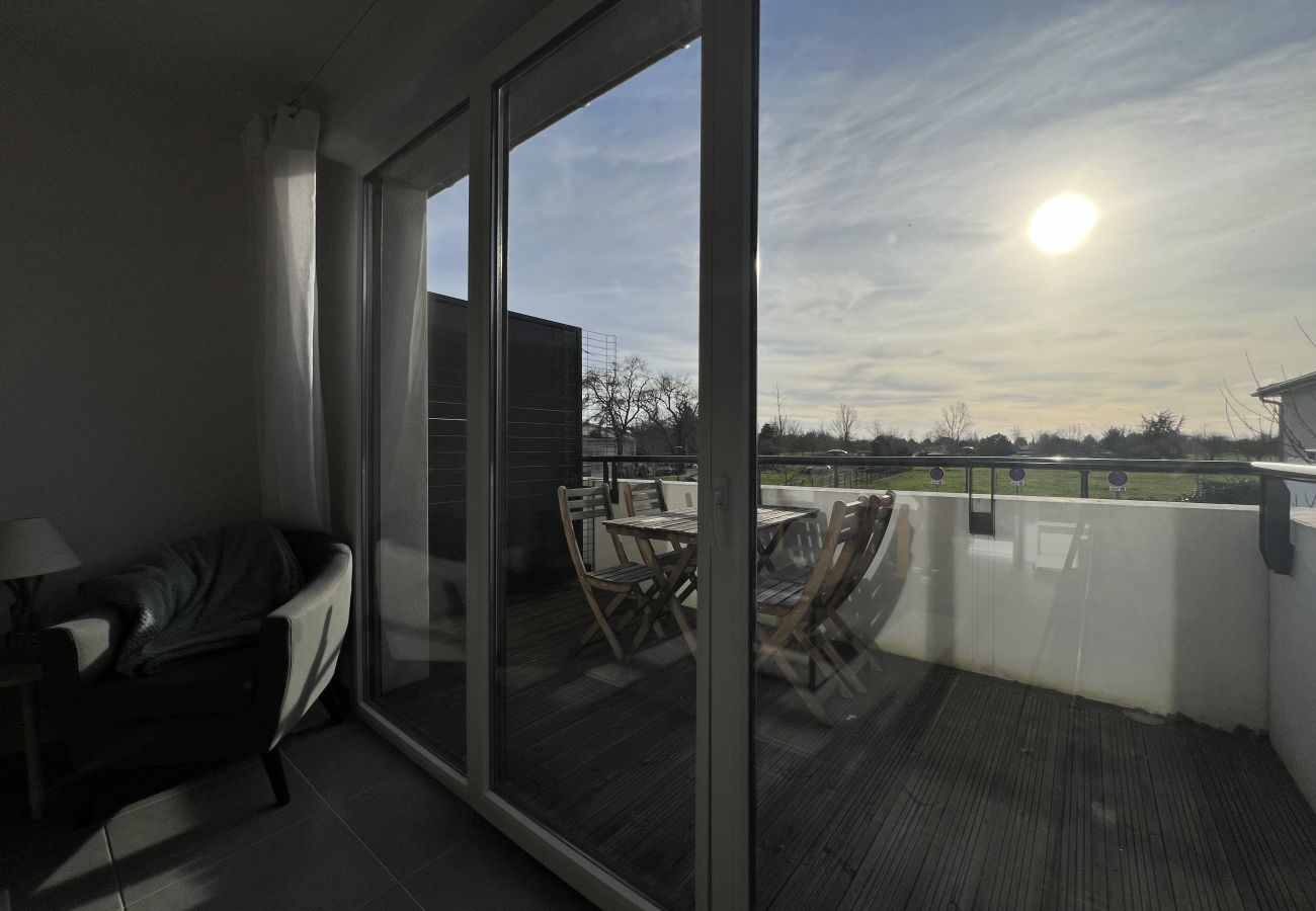 Apartment in Frouzins - Le Lamartine : baignez dans la nature en ville