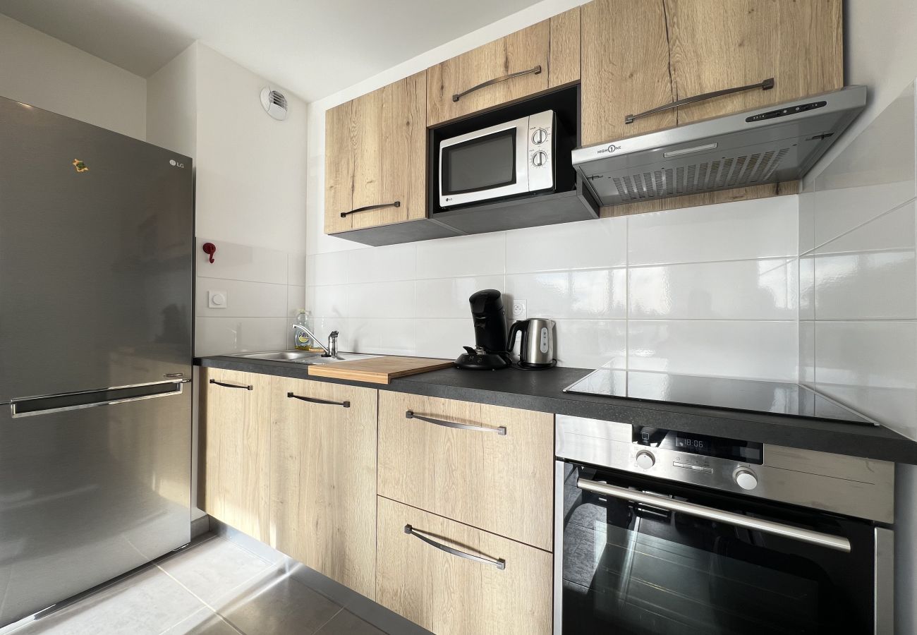 Apartment in Frouzins - Le Lamartine : baignez dans la nature en ville