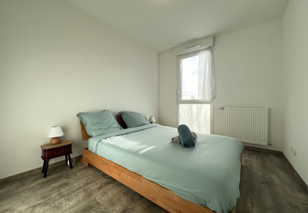 Apartment in Frouzins - Le Lamartine : baignez dans la nature en ville