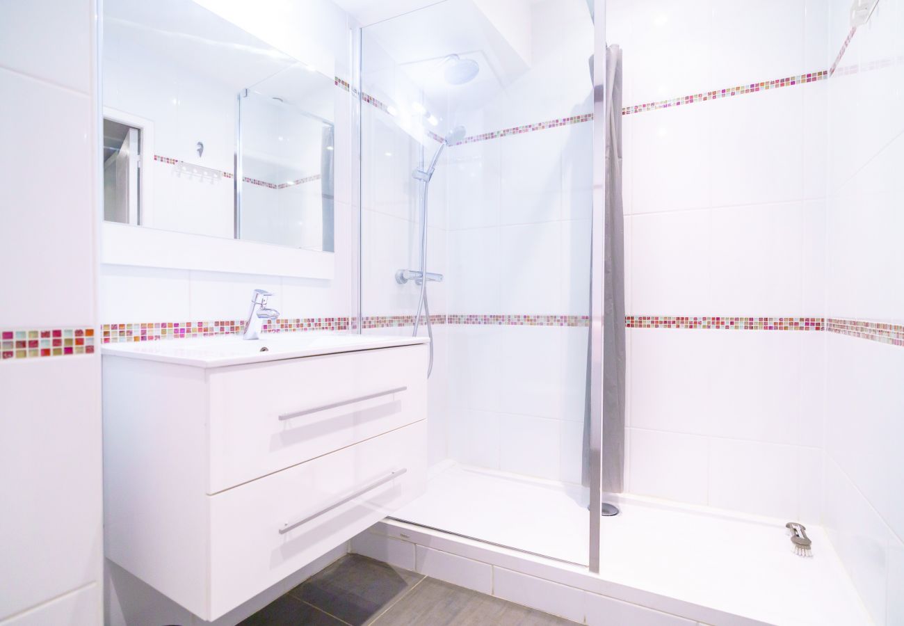 Apartment in Toulouse - Le Nightflyer : Atypique T2 Climatisé