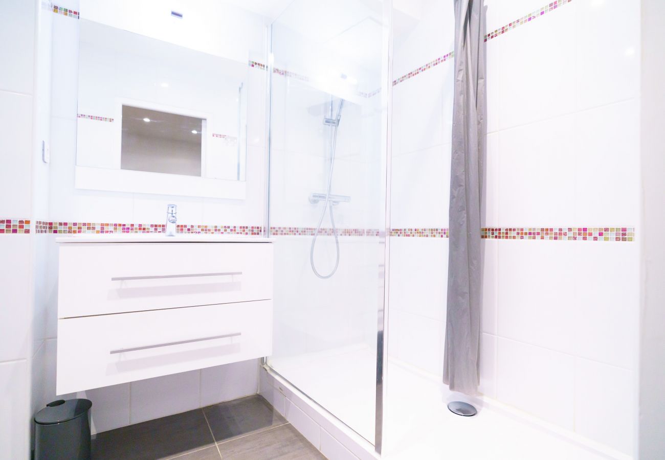 Apartment in Toulouse - Le Nightflyer : Atypique T2 Climatisé