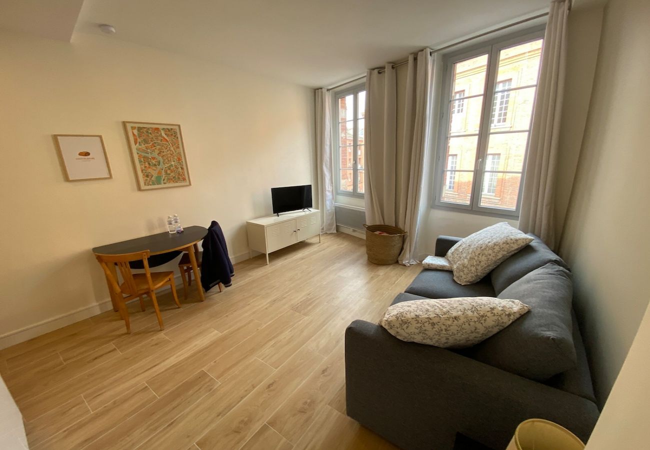 Apartment in Toulouse - Le Garonne - Agréable Studio - proche du Capitole
