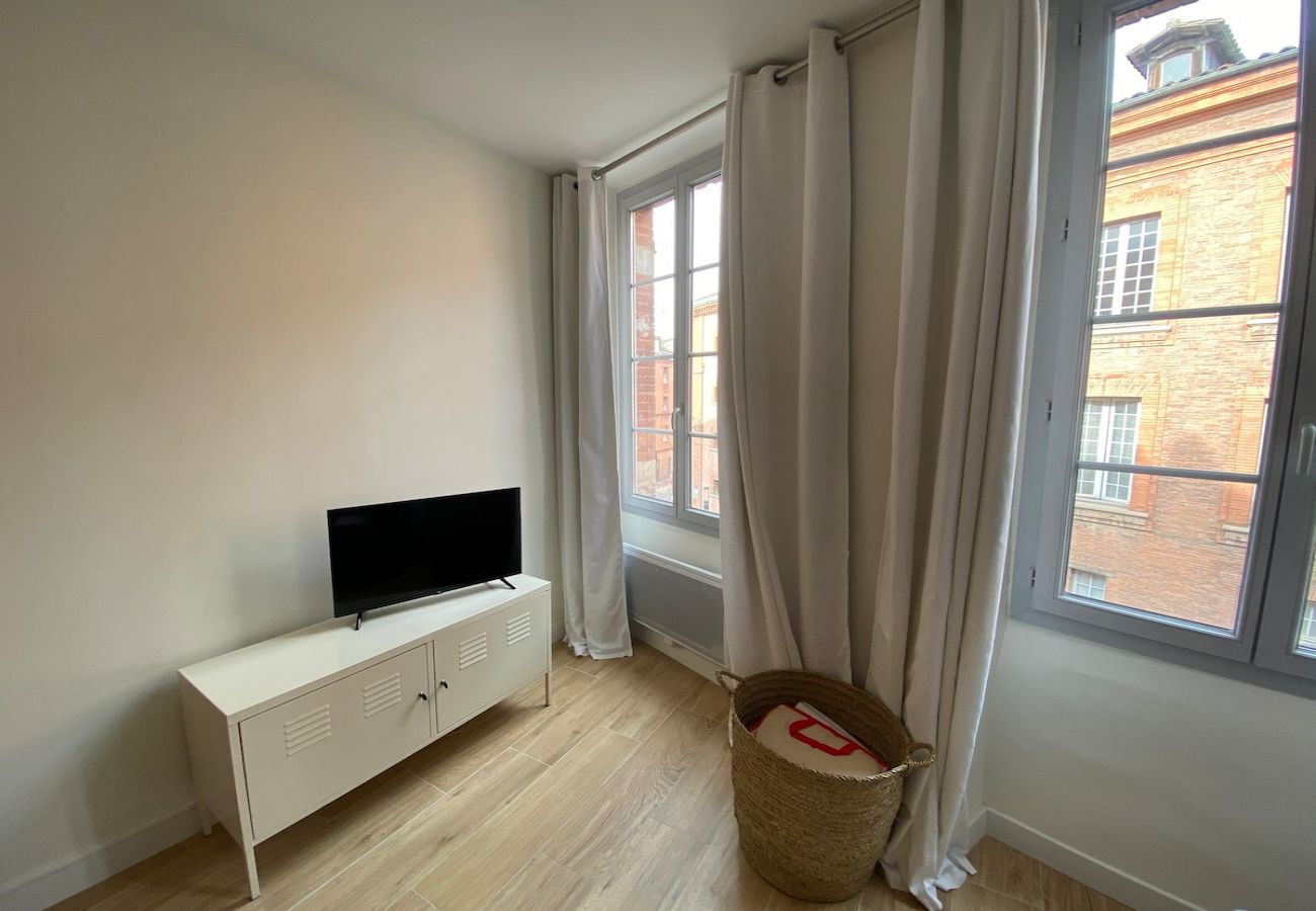 Apartment in Toulouse - Le Garonne - Lumineux studio proche Capitole