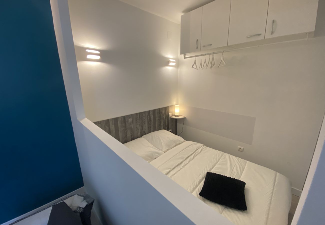 Apartment in Toulouse - Le Coquet - Studio proche métro