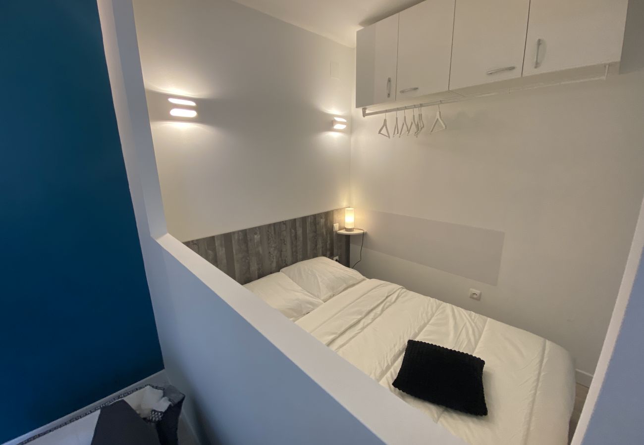 Apartment in Toulouse - Le Coquet - Studio proche métro