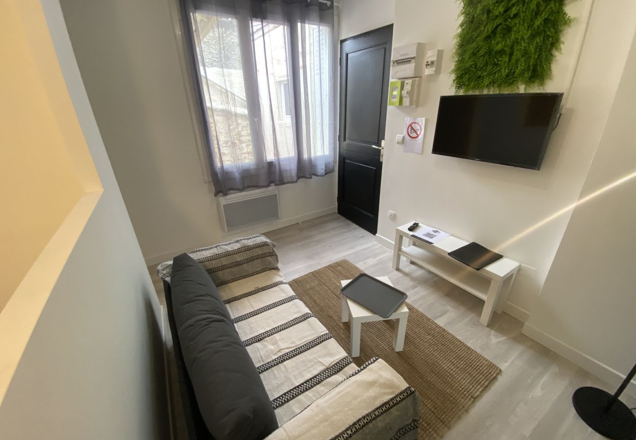 Apartment in Toulouse - Le Coquet - Studio proche métro