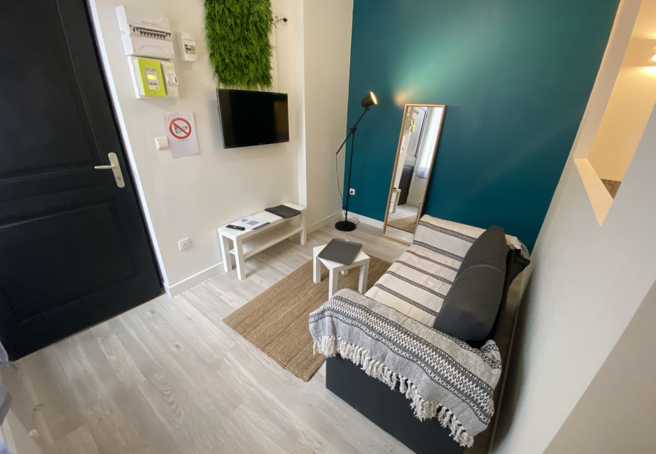 Apartment in Toulouse - Le Coquet - Studio proche métro