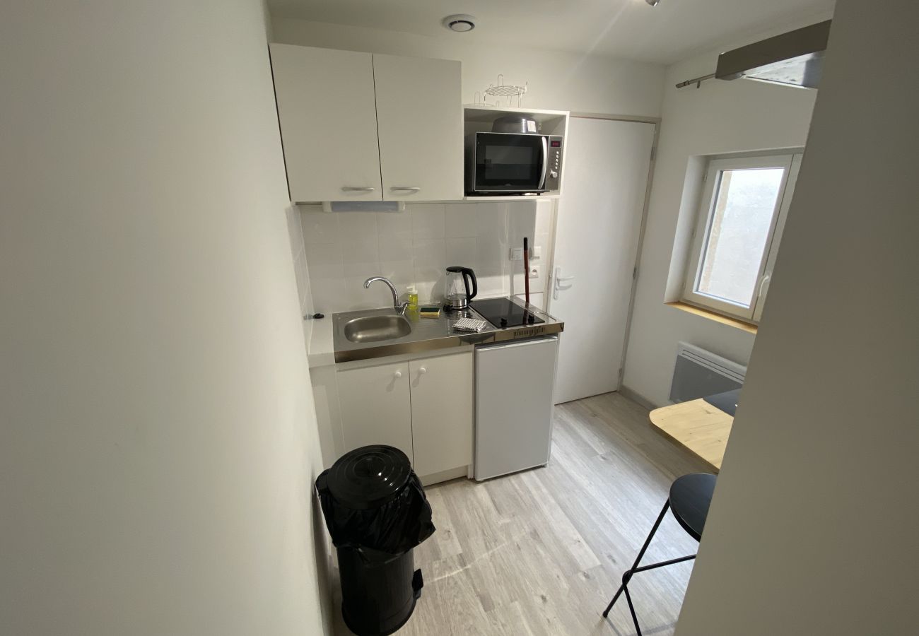 Apartment in Toulouse - Le Coquet - Studio proche métro