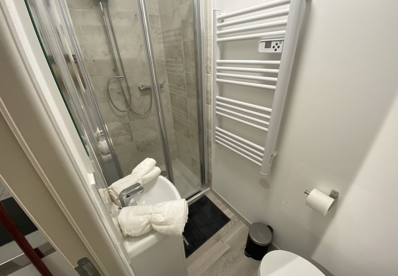 Apartment in Toulouse - Le Coquet - Studio proche métro