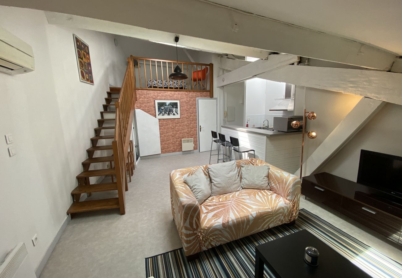 Apartment in Toulouse - Le Beatles : Charmant studio au Capitole