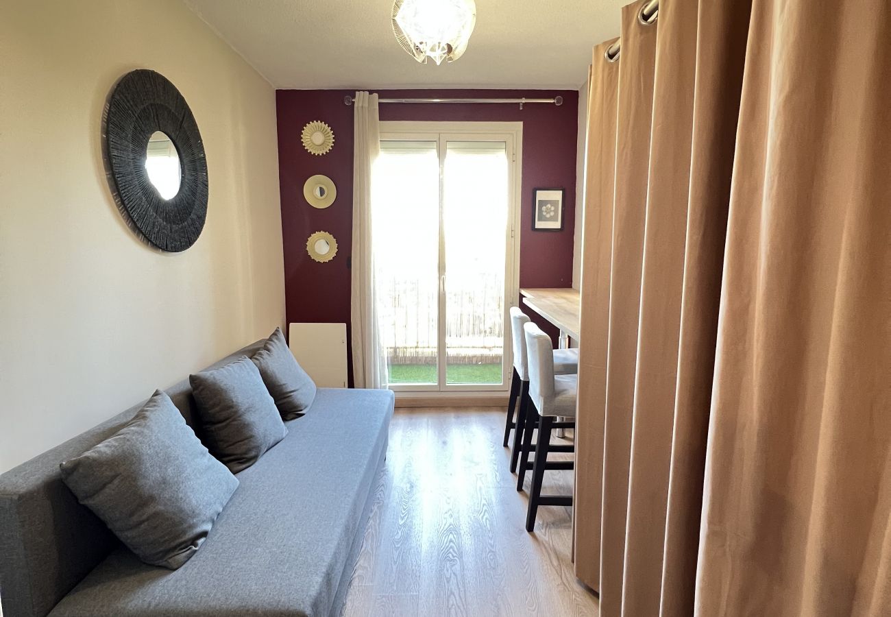 Apartment in Toulouse - Le Zénith : Agréable T3 tout équipé proche Zénith