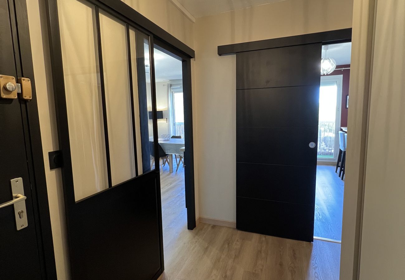 Apartment in Toulouse - Le Zénith : Agréable T3 tout équipé proche Zénith