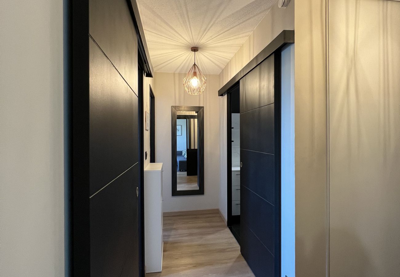Apartment in Toulouse - Le Zénith : Agréable T3 tout équipé proche Zénith